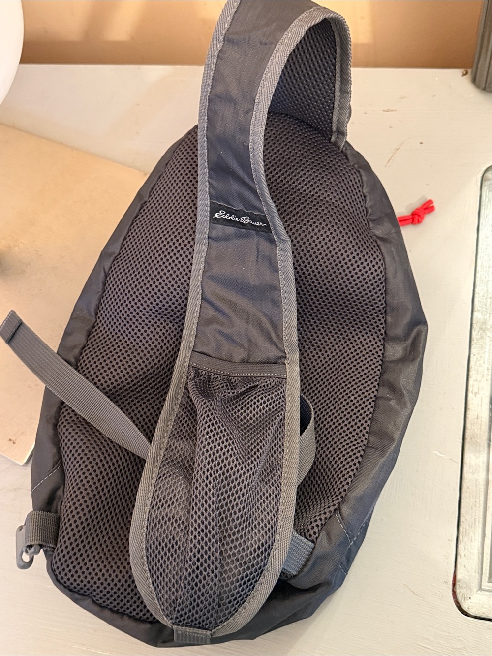 Eddie Bauer Stowaway 10L Black Packable Sling Backpack Red Accents - Picture 4 of 9